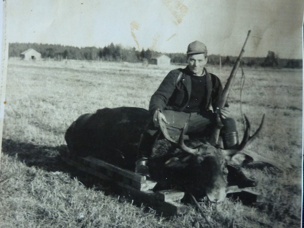 Hans Ahlskog Första Tjuren